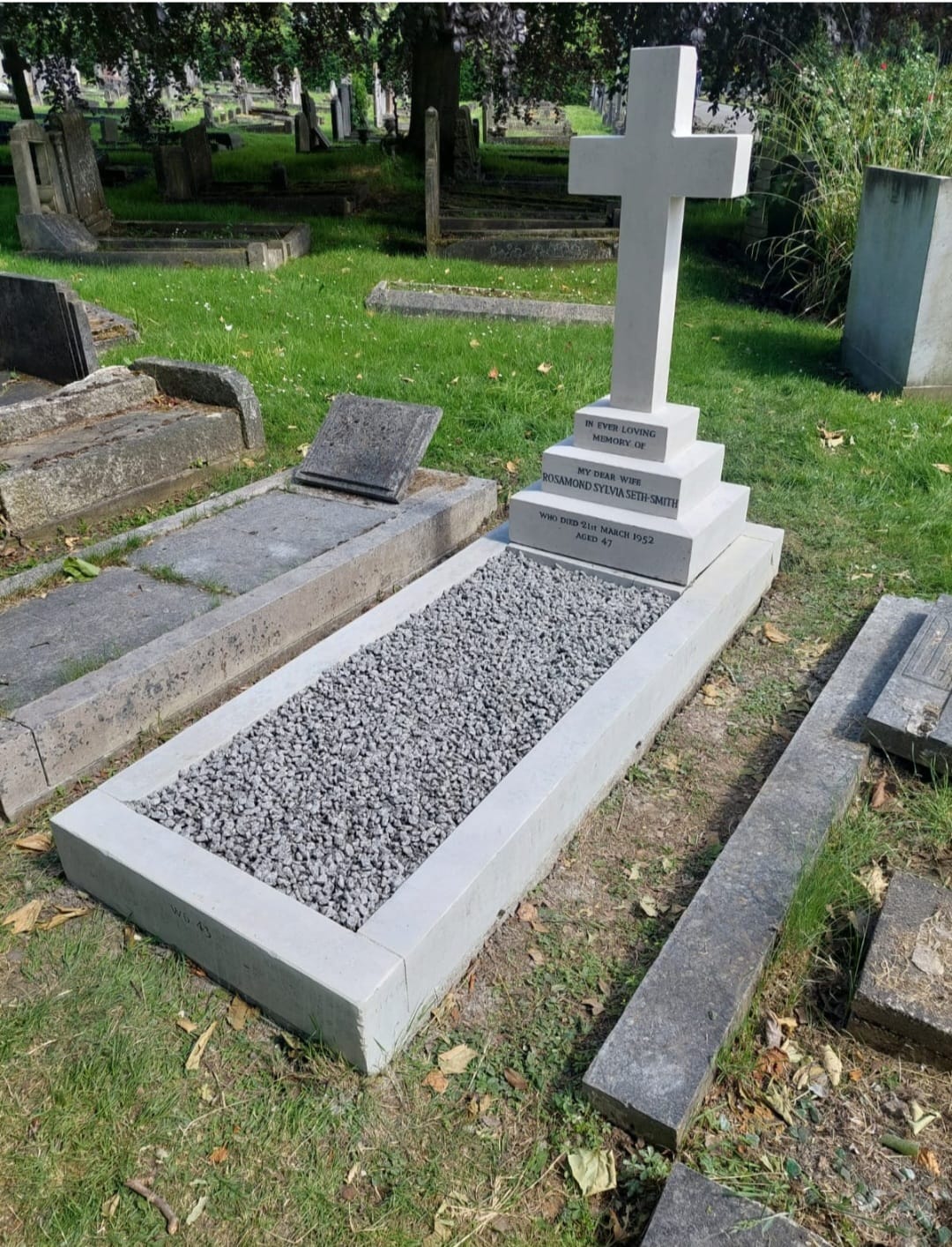 Full kerb memorial set installation at East Finchley Cemetery, North London - Granite memorial headstones